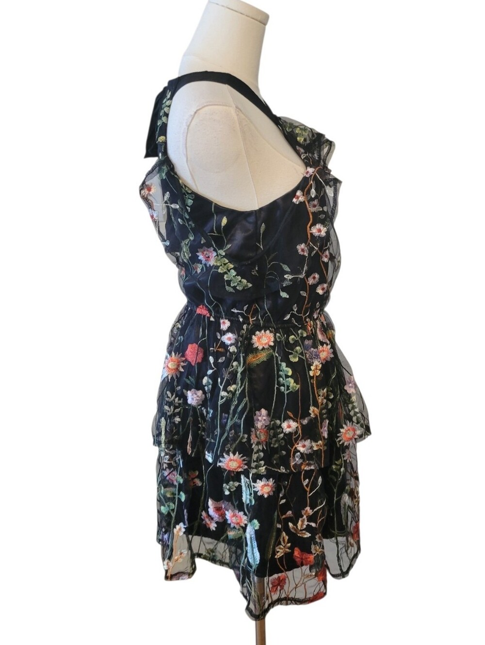 NWT L'Atiste Black Floral Embroidery Chiffon Mini Cocktail Dress Size Small - Picture 4 of 6